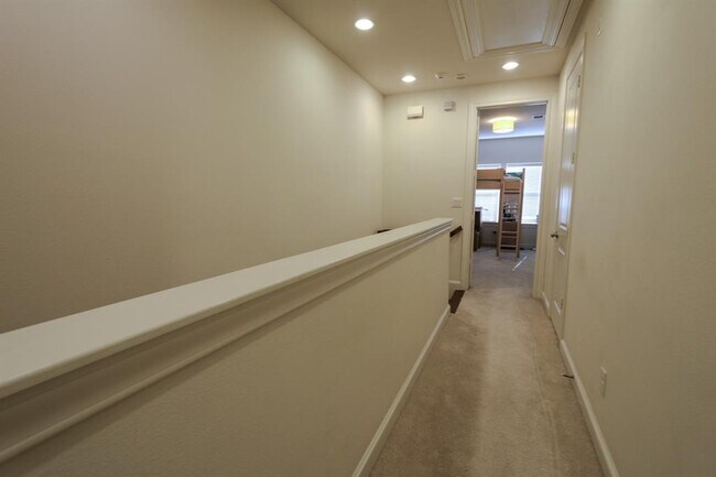 Building Photo - 2033 Fannin St
