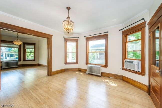 Building Photo - 294 Claremont Ave