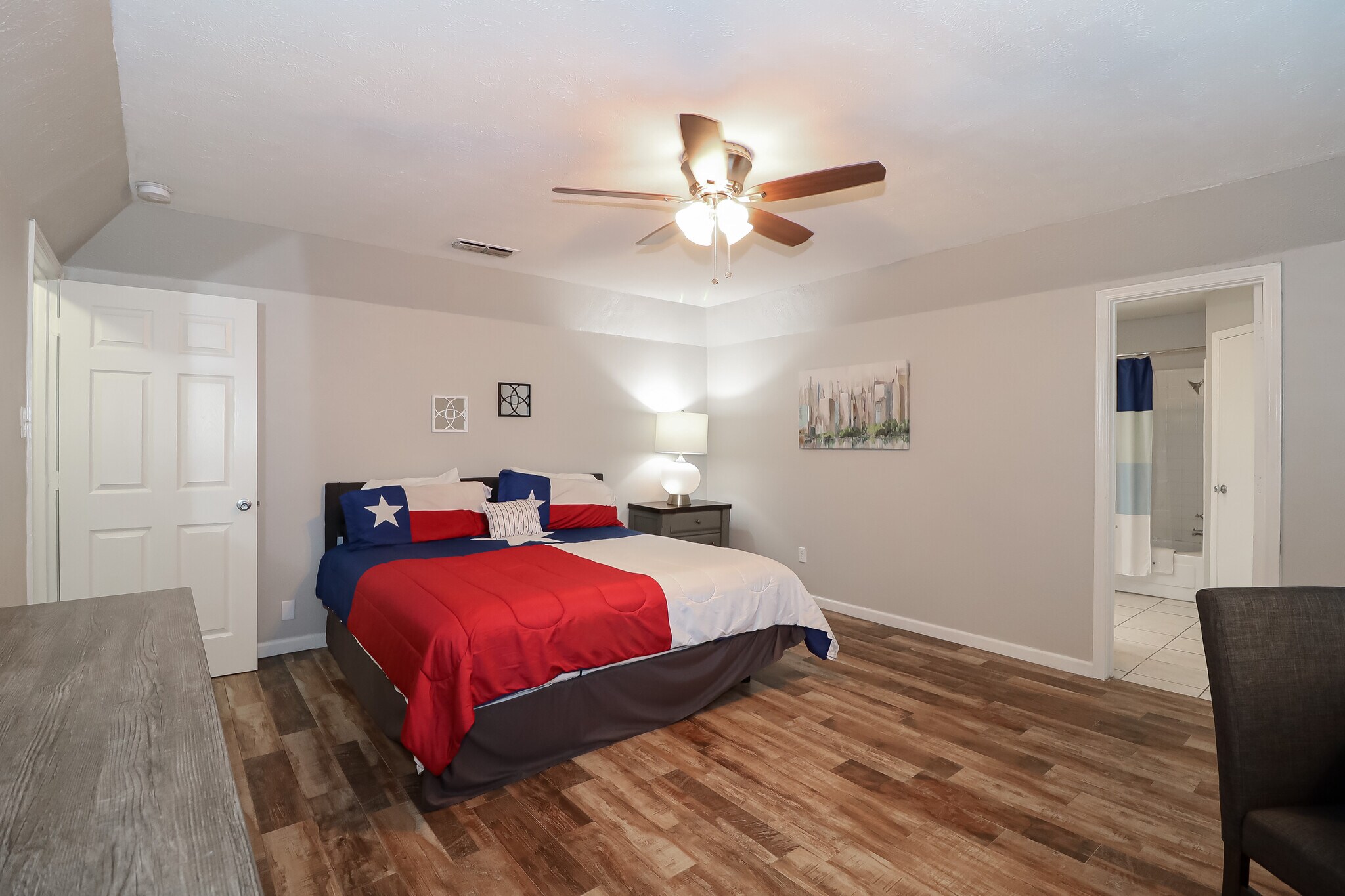 Master Bedroom - 2507 Holt Road