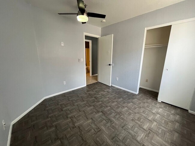 Building Photo - Charming 3-Bedroom Home in Horizons on Cam...