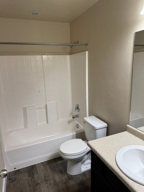 Building Photo - 14598 S Edgemere Dr