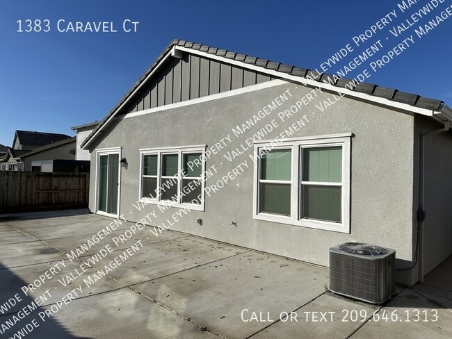 Building Photo - 1383 Caravel Ct