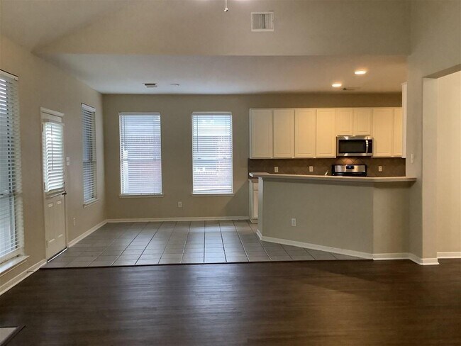 Building Photo - 14502 Heron Marsh Dr