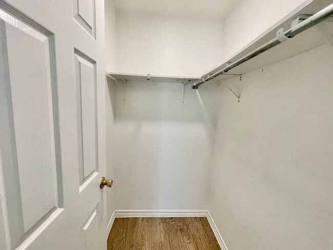 Building Photo - 1033 Rivas St