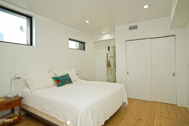 Building Photo - 6565 Pickwick St