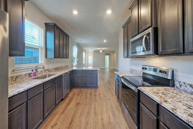 Building Photo - 249 Mount Vernon Way