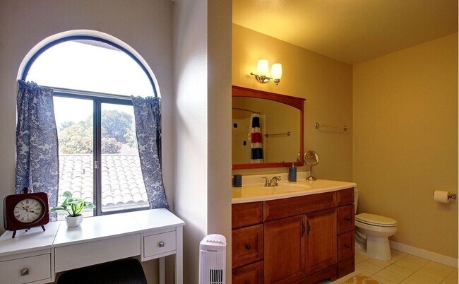 Building Photo - 4770 Whitesburg Dr