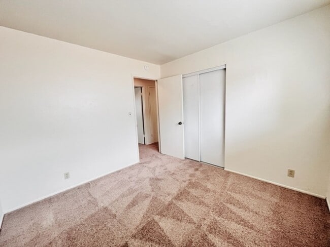 Building Photo - Move-In Ready 4BD/2BA Single Story, Ranch-...