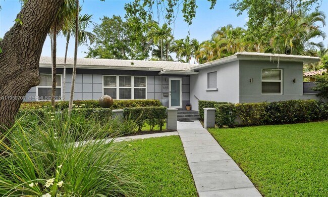 Building Photo - 685 NE 50th Terrace