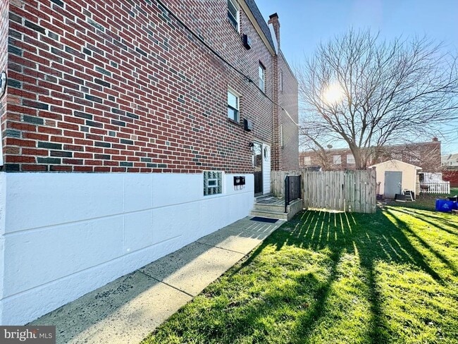 Primary Photo - 3746 Genesee Dr