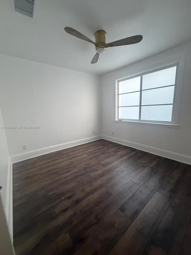 Building Photo - 1235 Coral Wy