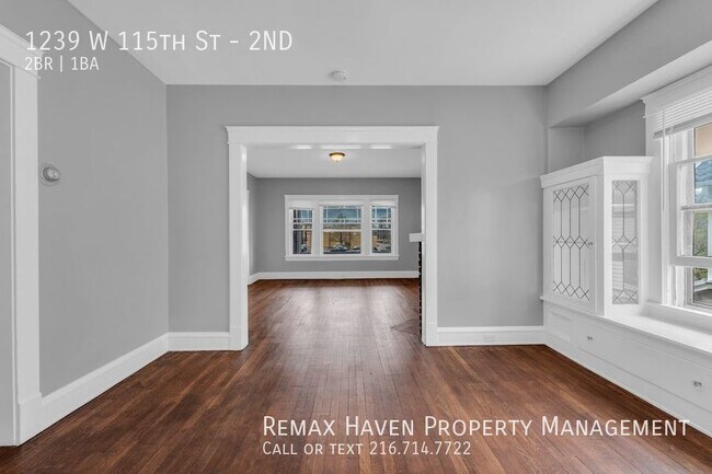 Building Photo - 1239 W 115th St