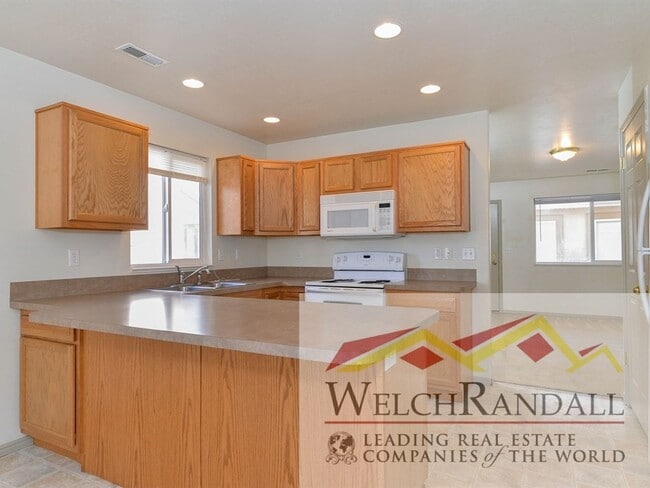 Building Photo - Charming 2 Bed 1.5 Bath Townhome in Harris...