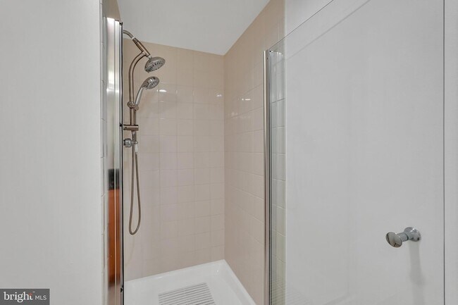 Building Photo - 3401 38th St NW