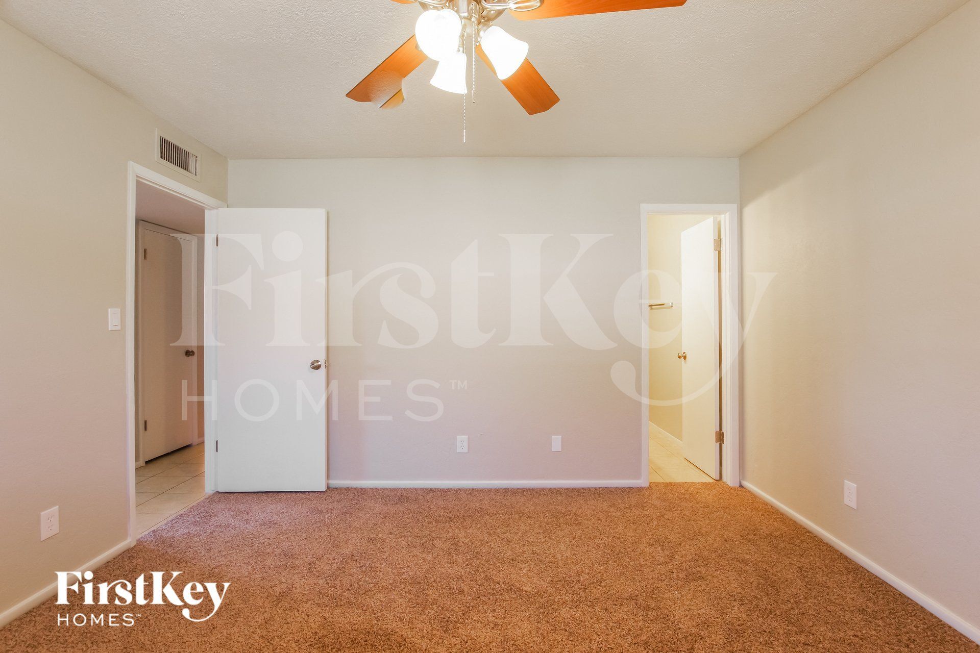 Building Photo - 4710 W Paradise Ln