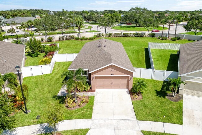 Building Photo - 11160 SW Hadley St