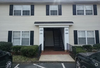 Building Photo - 1 Bedroom in Greenville