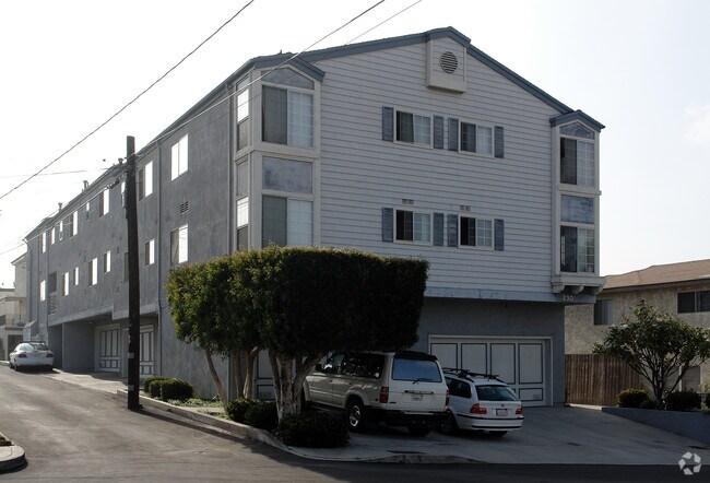Building Photo - 230 Sheldon St