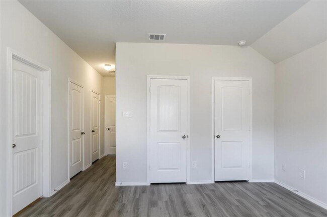 Building Photo - 22363 Porter Mountain Trl