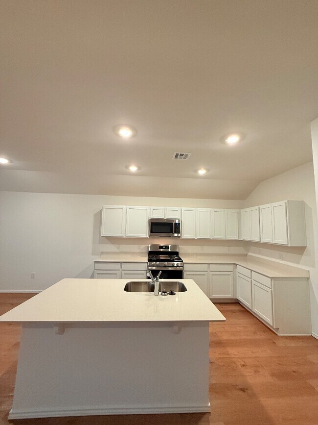 Building Photo - 1840 Black Poplar Wy