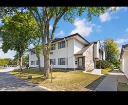 Building Photo - 10818 W Donna Dr