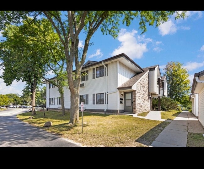 Building Photo - 10818 W Donna Dr