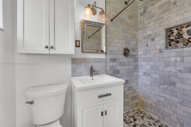 Building Photo - 2249 SW 34th Terrace