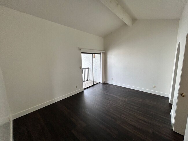 Building Photo - 1702 E Ocotillo Rd