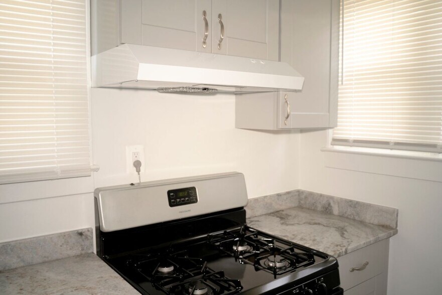 Building Photo - 8206 Old Harford Rd