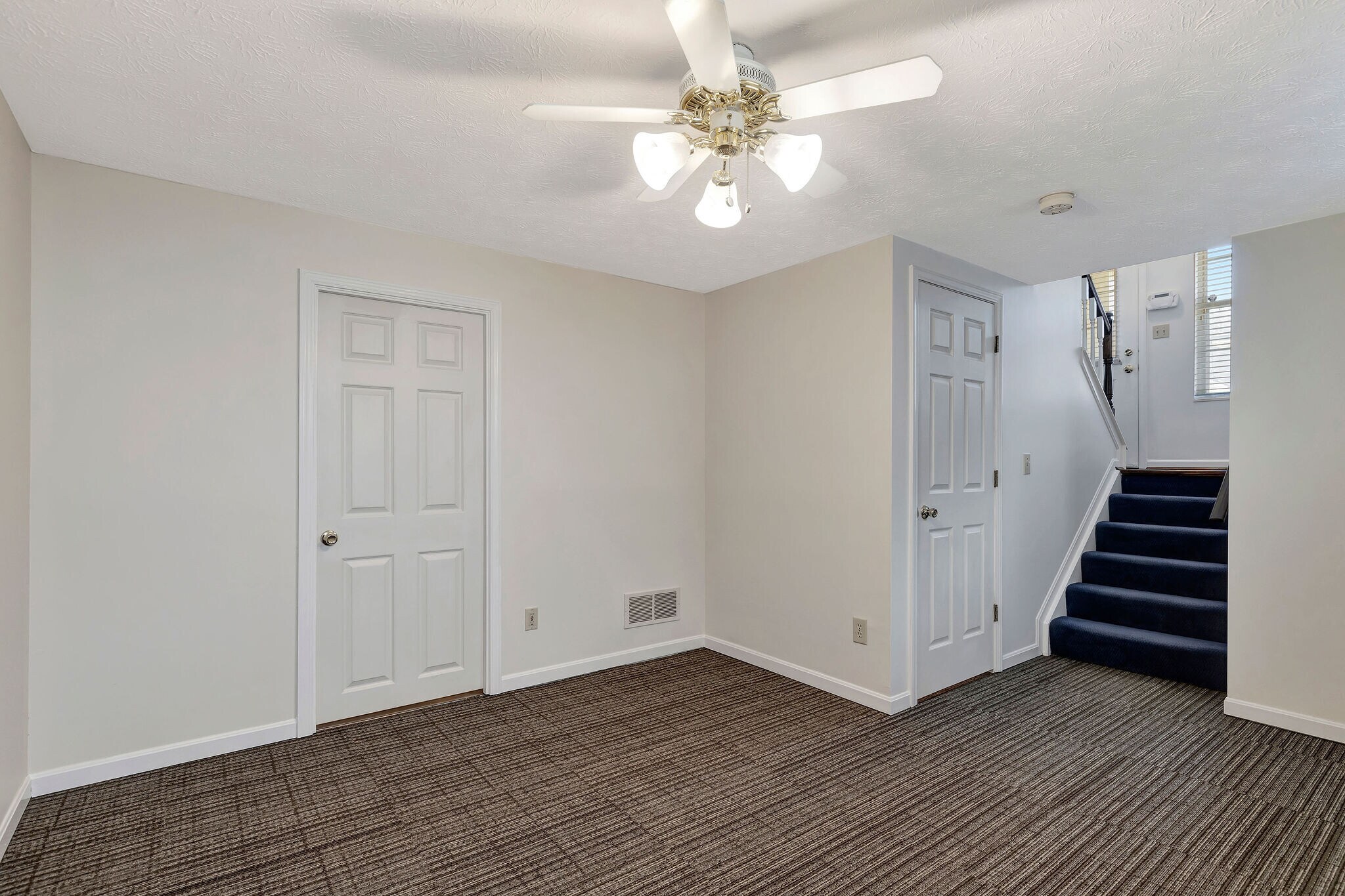 Building Photo - 206 Glenwood Ave