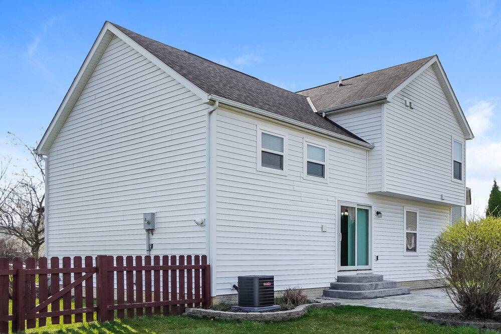 Building Photo - 255 Whitewater Ct