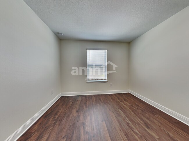 Building Photo - 27446 St Andrews Avenue