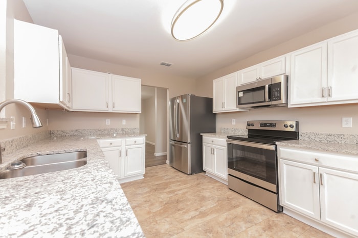 Building Photo - 1304 Cyprus Dr