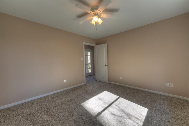 Building Photo - 2110 McCaleb Rd