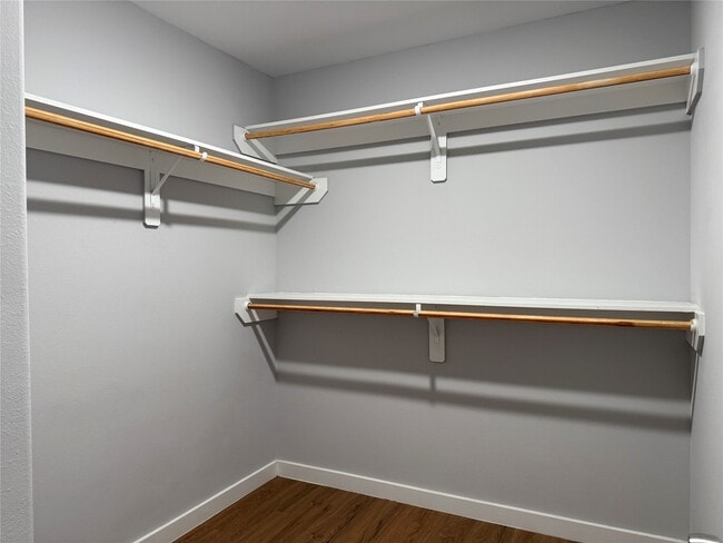 Building Photo - 6610 Haight St