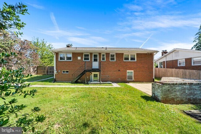Building Photo - 7020 Quander Rd