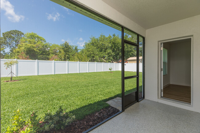 Building Photo - 10 Fairchild Ln