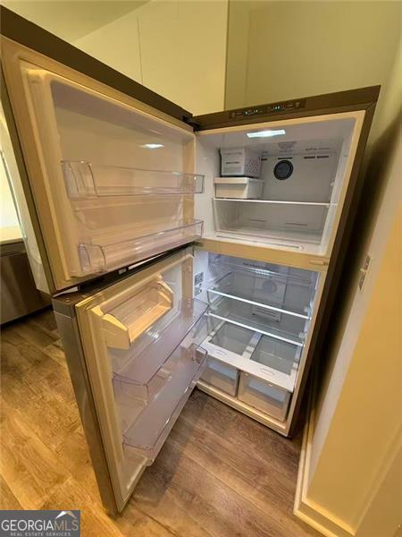 Building Photo - 525 Parkway Dr NE