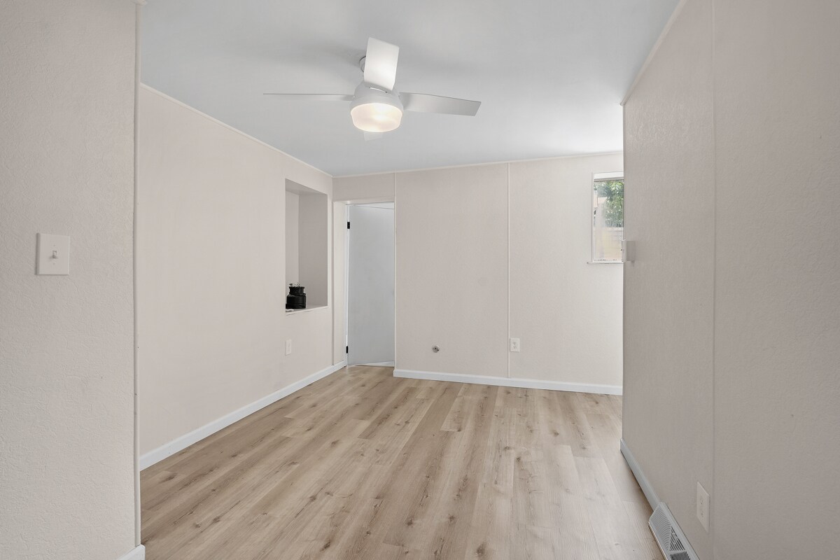 Building Photo - 138 S 17th St