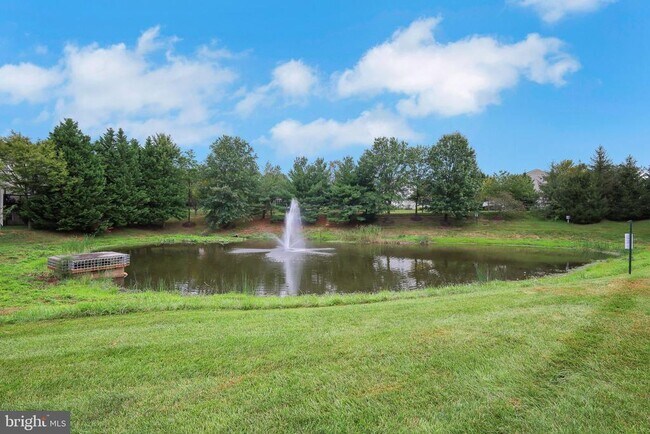 Building Photo - 9850 Solar Course