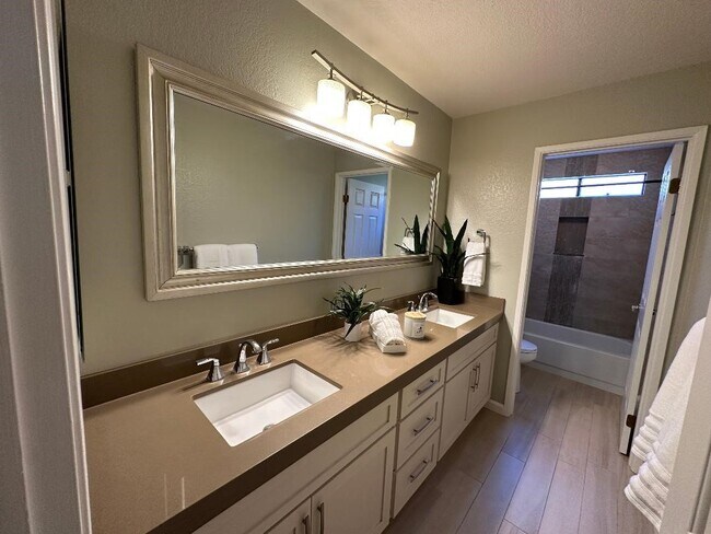 Building Photo - 4331 Montmorency Ct