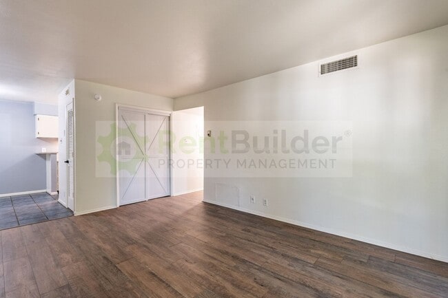 Building Photo - CALL US TODAY AT (505) 808-6467 TO SCHEDULE A CONVENIENT SHOWING