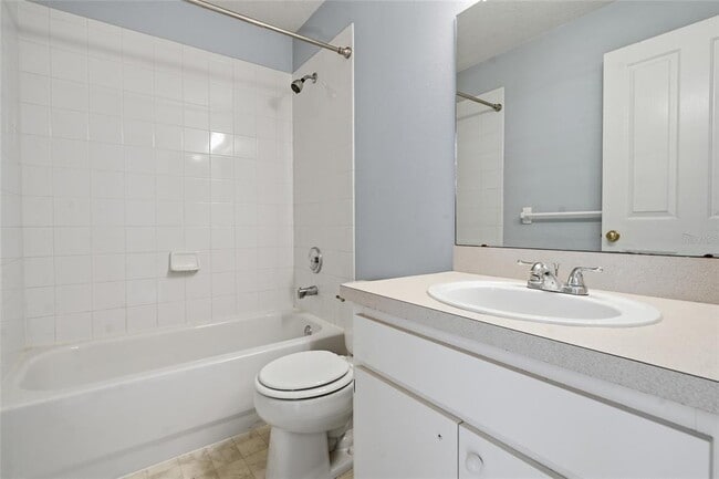 Building Photo - 29417 Crossland Dr