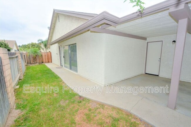 Building Photo - 159 Spanish Moss Pl