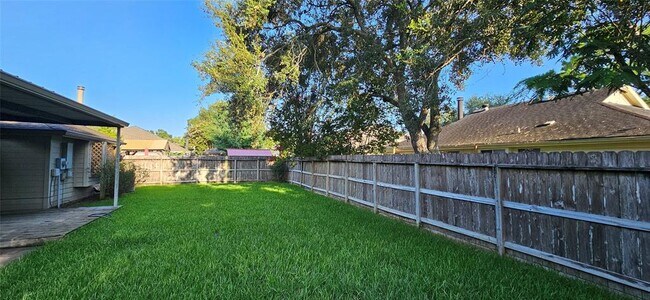 Building Photo - 4027 Avanti Dr