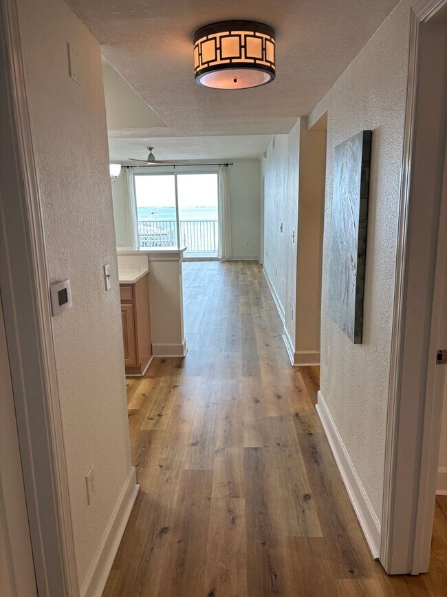 Building Photo - Beautiful view of Intercoastal Waterway!