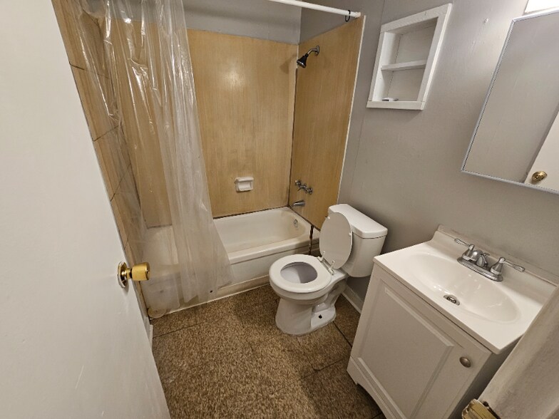 Building Photo - 506 Orchid Dr