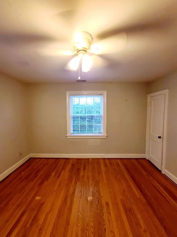 Building Photo - 3413 Monument Ave