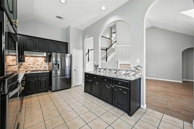 Building Photo - 312 Larkspur Ct