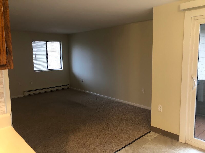 living room - 64 Watertree Dr